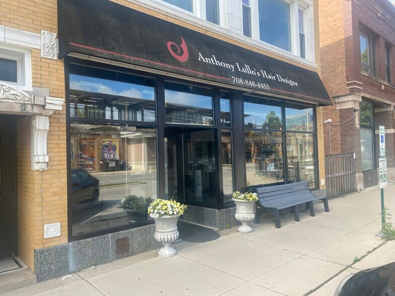 More Photos Of 719-723 South Blvd, Oak Park Medical For Lease