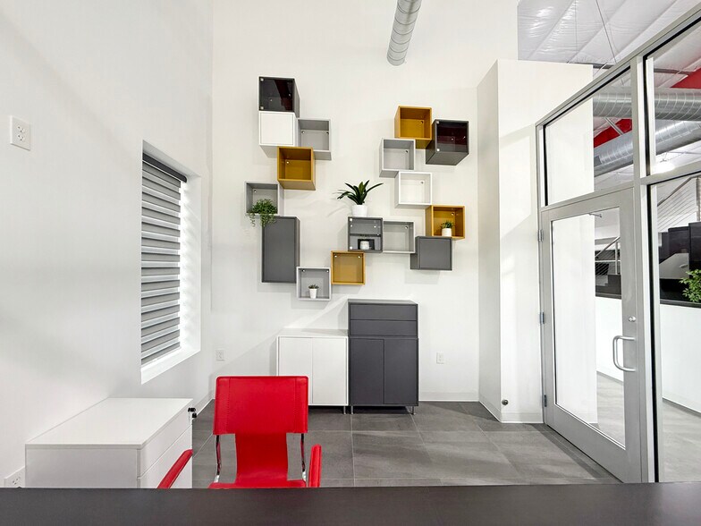 More Photos Of 32503 Tamina Rd, Magnolia Unknown For Lease