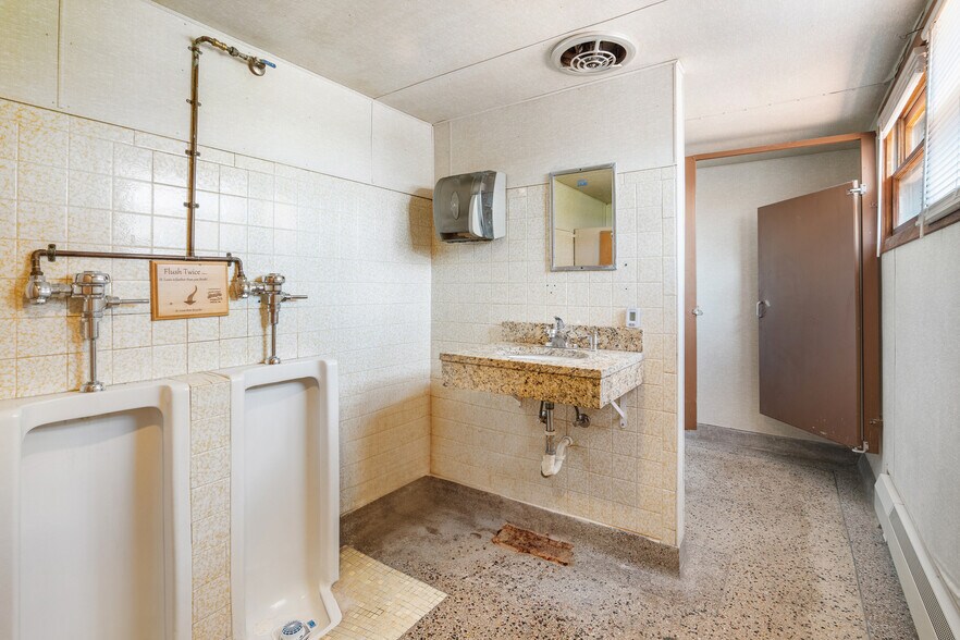 More Photos Of N2698 Highway 57, New Holstein Sports And Entertainment For Sale