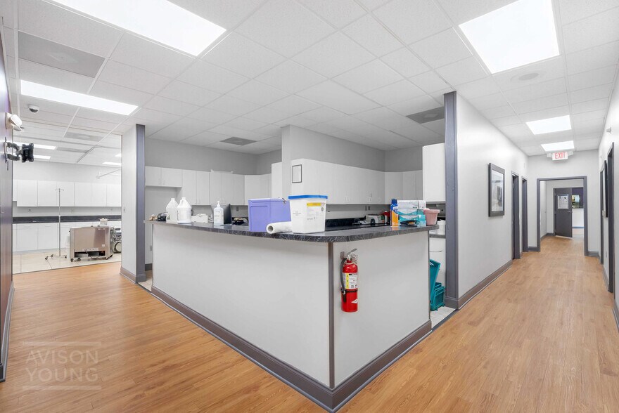 More Photos Of 7659 Garners Ferry Rd, Columbia Medical For Lease