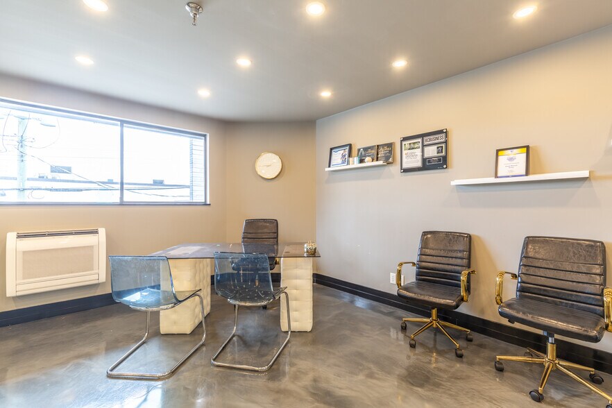 More Photos Of 5708 176 St, Surrey Storefront Retail Office For Sale