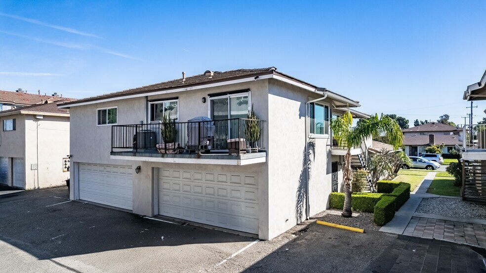 More Photos Of 13561 Arizona St, Westminster Apartments For Sale