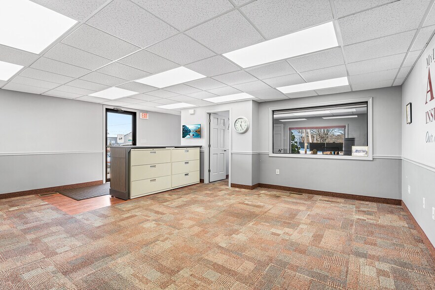 More Photos Of 293 Bedford St, Whitman Office For Sale