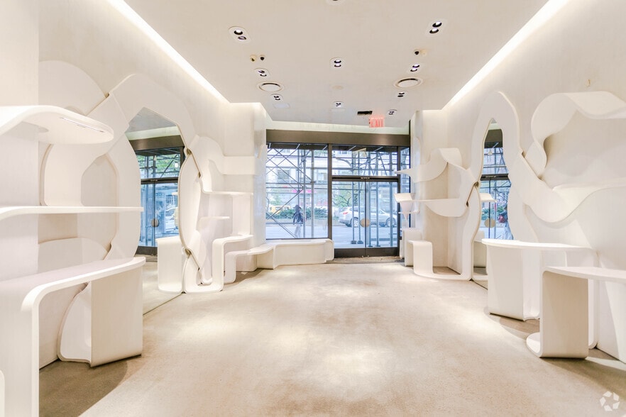 More Photos Of 2139-2159 Broadway, New York Apartments For Lease