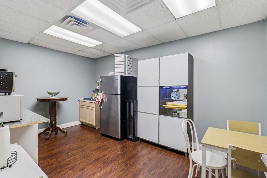 More Photos Of 4455 Morris Park Dr, Mint Hill Light Distribution For Lease
