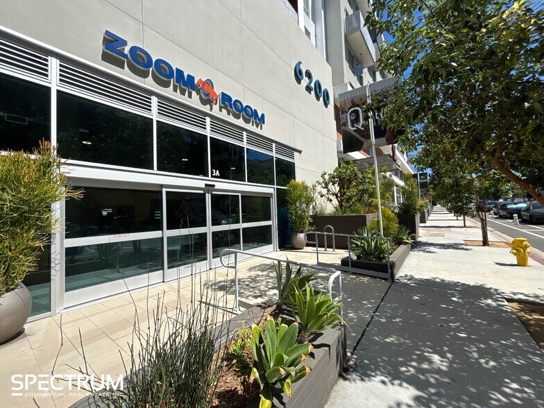More Photos Of 6200 Variel Ave, Woodland Hills Apartments For Lease