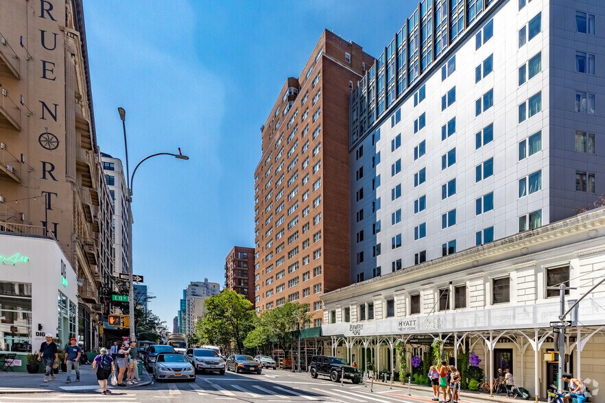 More Photos Of 124 4th Ave, New York Apartments For Lease