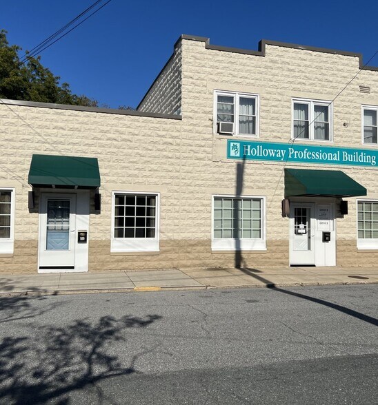 Primary Photo Of 109 Vine St, Pocomoke City Office For Lease
