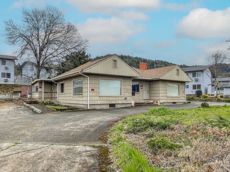 Primary Photo Of 859 W Lookingglass Rd, Roseburg Office For Sale
