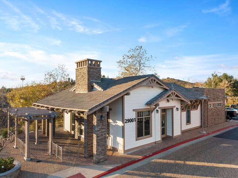 More Photos Of 29001 Canwood St, Agoura Hills Restaurant For Lease