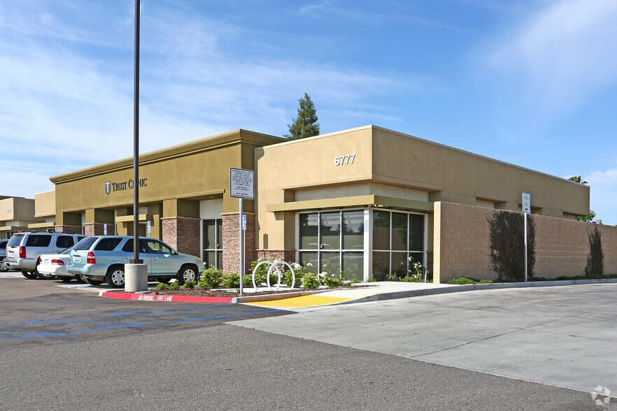 More Photos Of 6777 N Willow Ave, Fresno Office For Lease