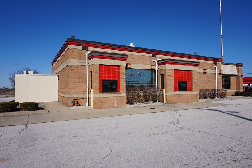 More Photos Of 3565 Libbey Rd, Perrysburg Fast Food For Lease