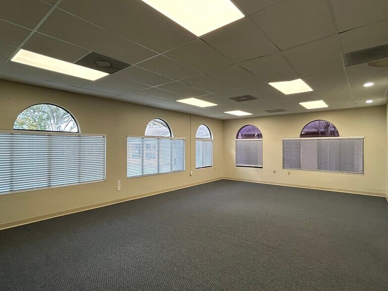 More Photos Of , Clearwater Office For Sale