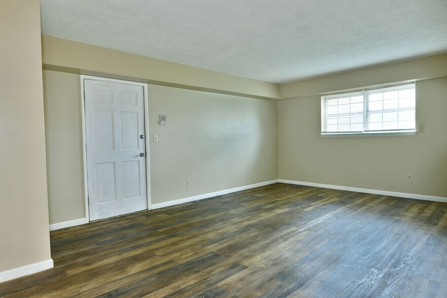 More Photos Of 203-205 Churchill Hubbard Rd, Youngstown Apartments For Sale