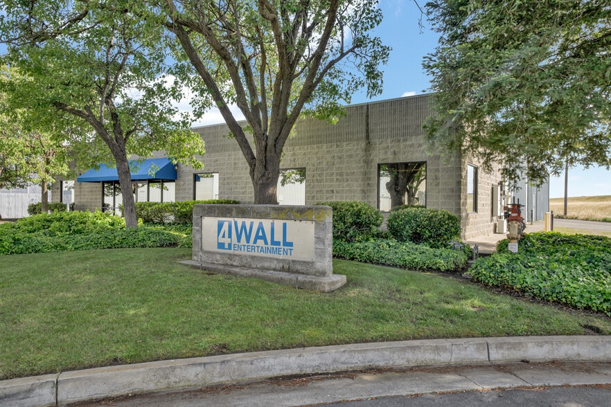 More Photos Of 4081 Seaport Blvd, West Sacramento Warehouse For Lease