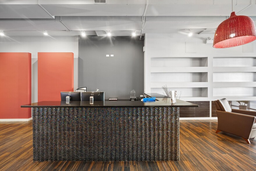 More Photos Of 2853 N Pulaski Rd, Chicago Storefront Retail Office For Sale