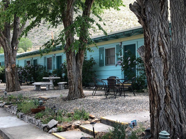 More Photos Of 106833 US Highway 395, Coleville Hotel For Sale
