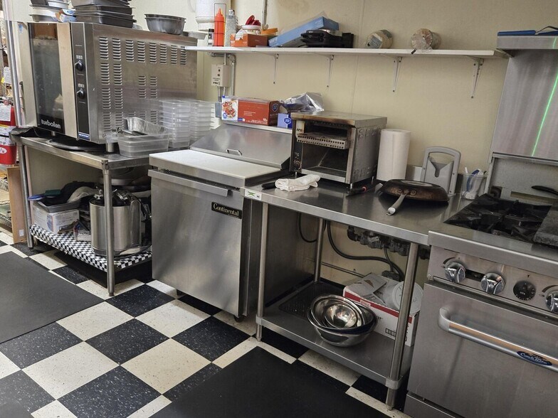 More Photos Of 5030 State Hwy, Eastham Freestanding For Sale