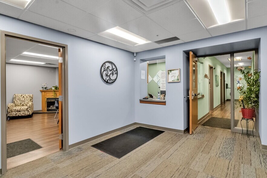 More Photos Of 2355 Union Rd, Cheektowaga Medical For Lease