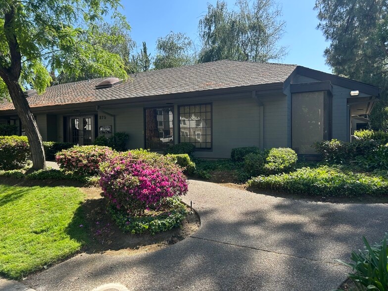 More Photos Of 885 University Ave, Sacramento Office For Sale
