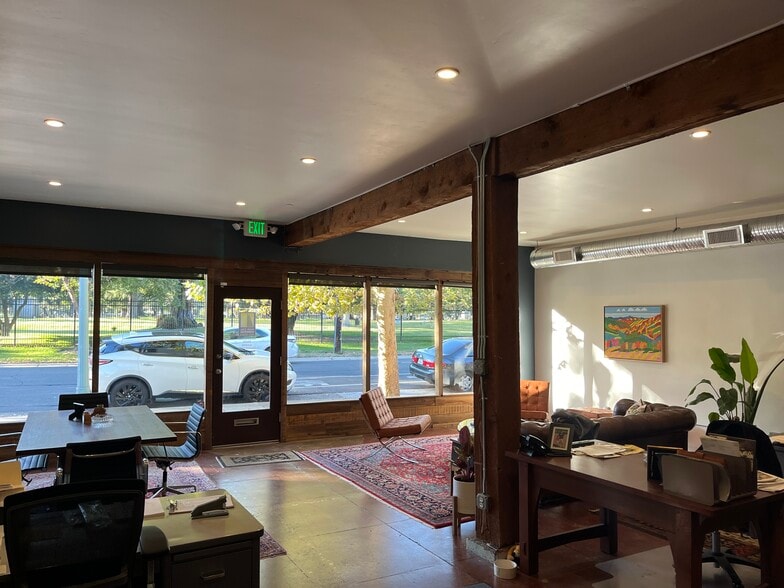 More Photos Of 2747 Riverside Blvd, Sacramento Office Residential For Lease