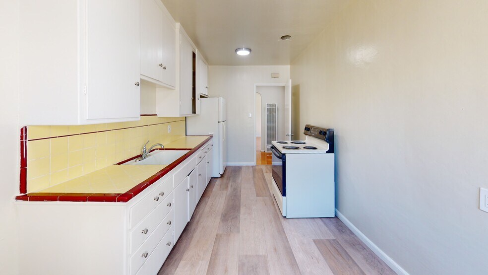 More Photos Of 3464 Champion St, Oakland Apartments For Sale