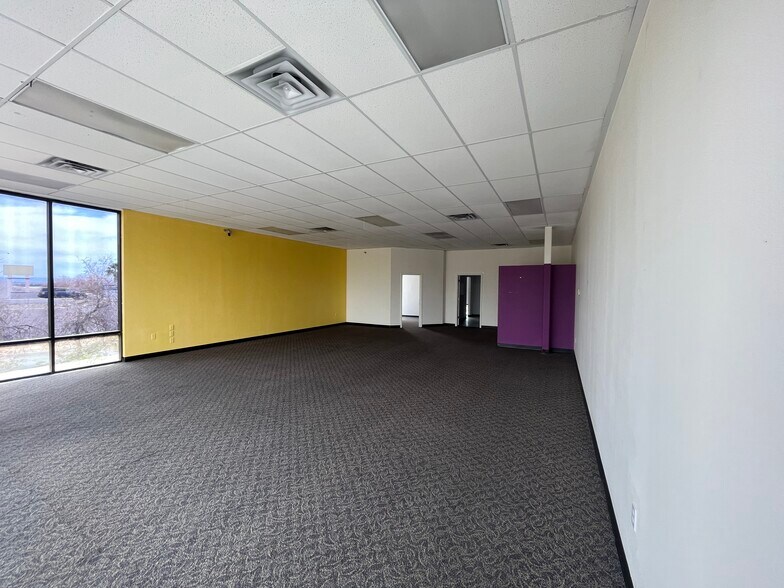 More Photos Of 2350 Miracle Mile Rd, Bullhead City Storefront Retail Office For Sale