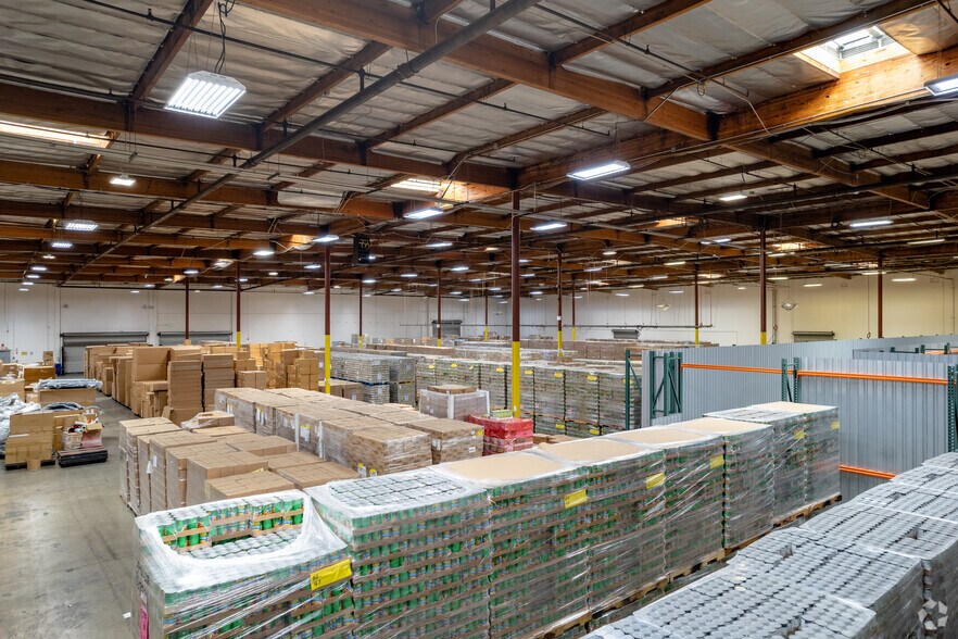 More Photos Of 2720 Pellissier Pl, City of Industry Warehouse For Lease