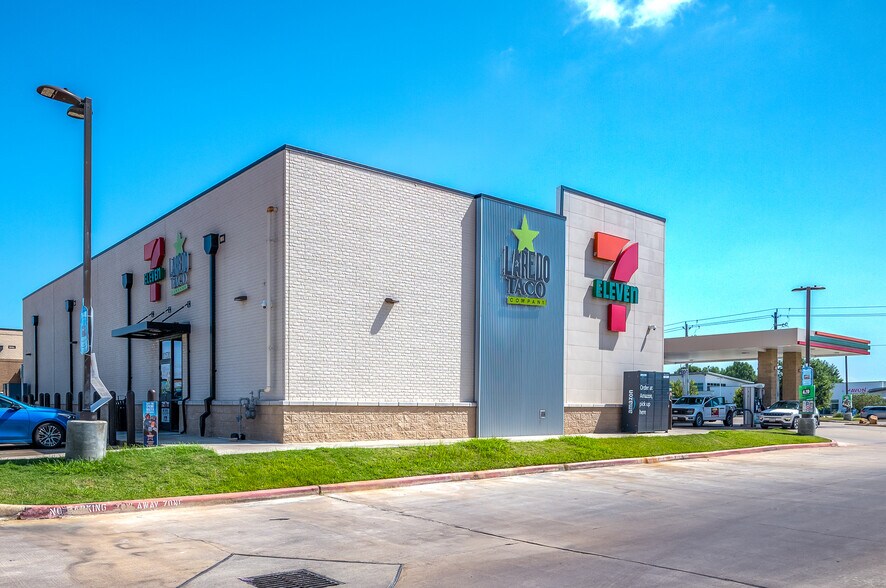 More Photos Of 11530 Pearland Pky, Houston Service Station For Sale