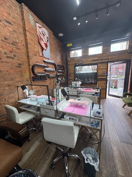 More Photos Of 483 4th Ave, Brooklyn Apartments For Lease