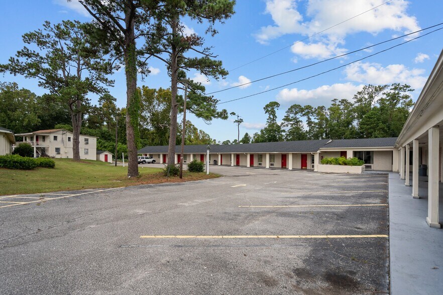 More Photos Of 2929 Market St, Wilmington Land For Sale
