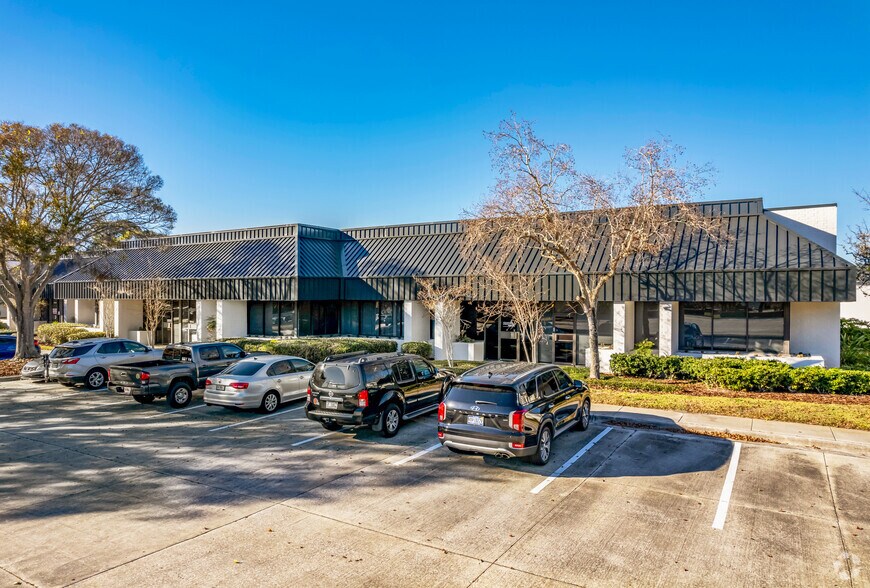 More Photos Of 5655-5729 Rio Vista Dr, Clearwater Unknown For Lease