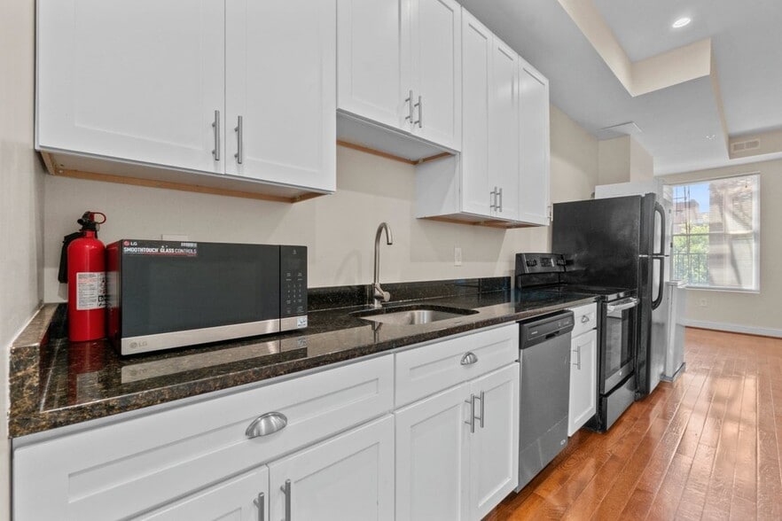 More Photos Of 2740 Saint Paul St, Baltimore Apartments For Sale