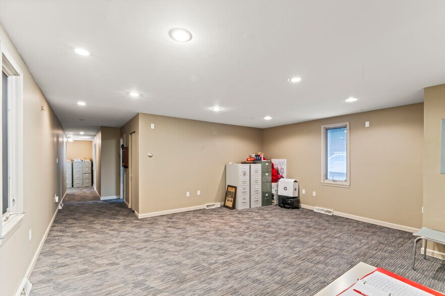 More Photos Of 105 S McDonald St, Mc Donald Office Residential For Sale