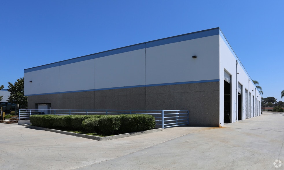 More Photos Of 2810 Via Orange Way, Spring Valley Unknown For Lease