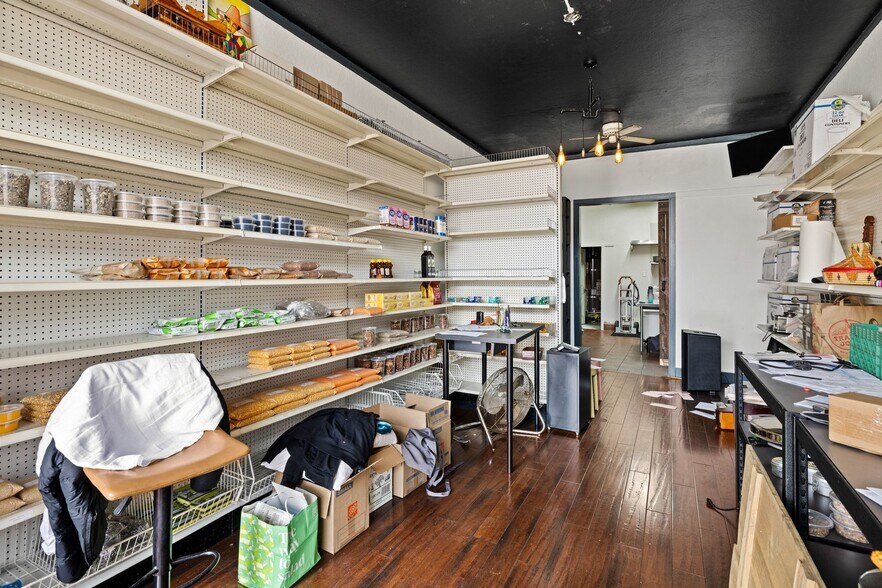 More Photos Of 4935 Shattuck Ave, Oakland Freestanding For Sale
