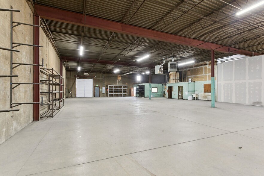 More Photos Of 4200 Jackson St, Denver Warehouse For Lease