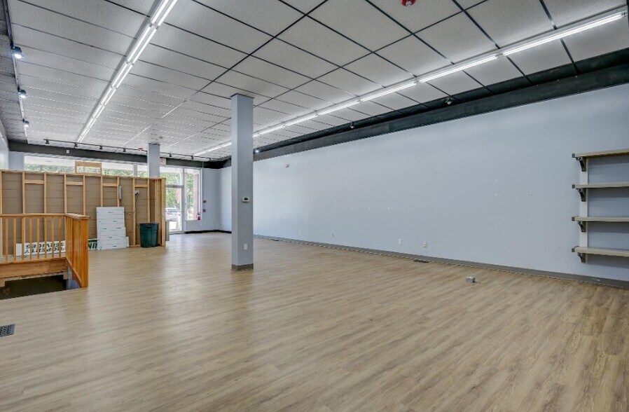 More Photos Of 50 White Mountain Hwy, Conway Freestanding For Lease