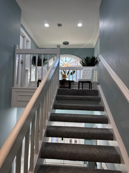 More Photos Of 1100 Eaglewood Dr, Virginia Beach Office For Lease