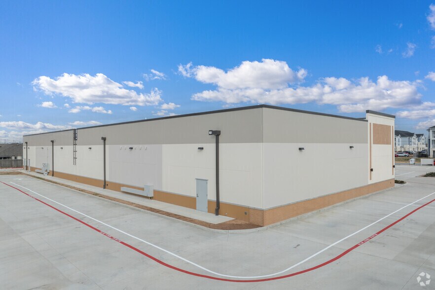 More Photos Of 23151 Clay Rd, Katy Storefront For Lease