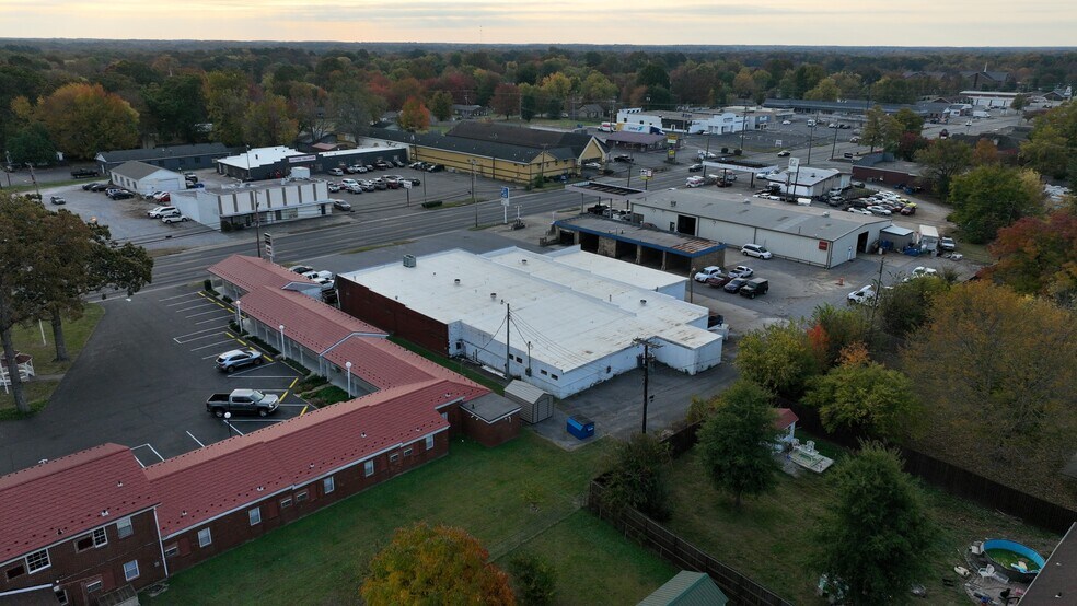 More Photos Of 512 S 12th St, Murray Freestanding For Sale