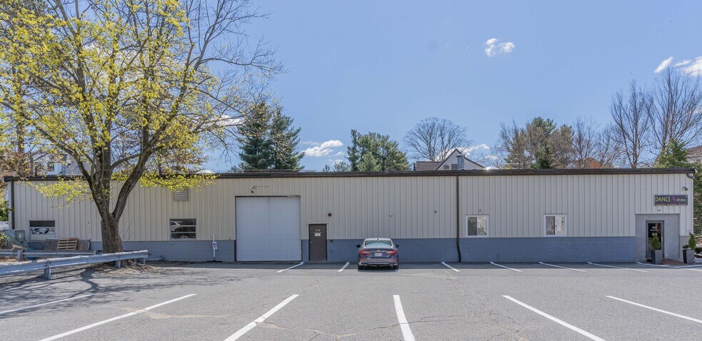 More Photos Of 10 Prescott St, Wellesley Warehouse For Lease