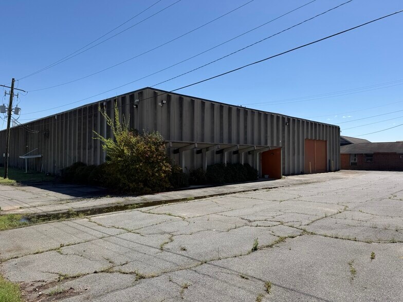 More Photos Of 1660 Waterville Rd, Macon-Bibb Industrial For Lease
