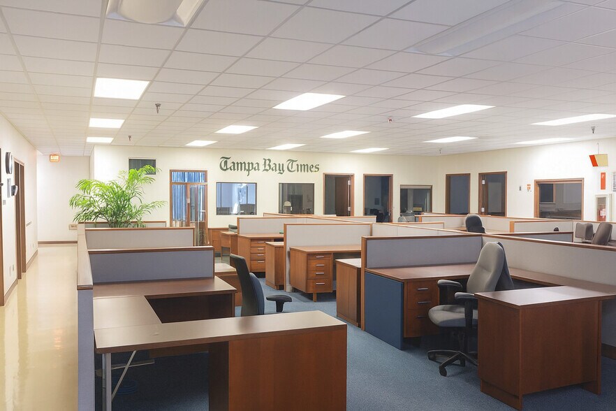 More Photos Of 11321 US Highway 19, Port Richey Flex For Sale