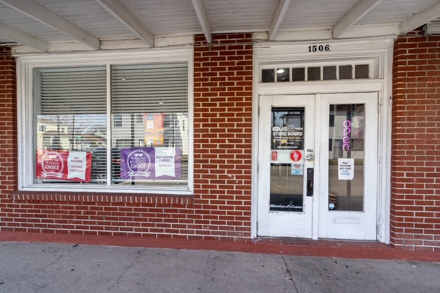 More Photos Of 1502 39th St, Galveston General Retail For Sale