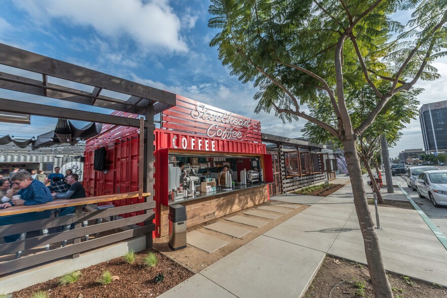 Primary Photo Of 3768 Long Beach Blvd, Long Beach Restaurant For Lease