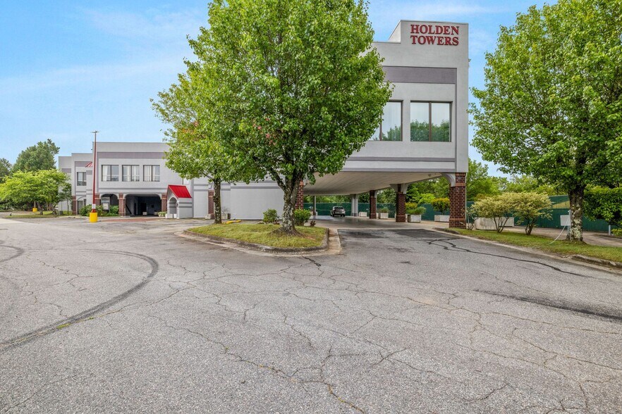 More Photos Of 3800 S Holden Rd, Greensboro Office For Lease