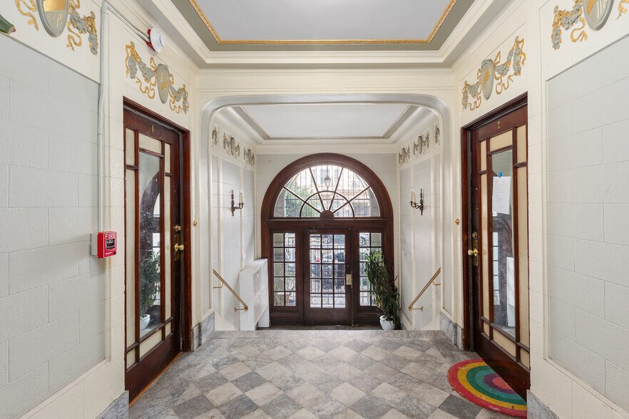 More Photos Of 537 Hyde St, San Francisco Apartments For Sale