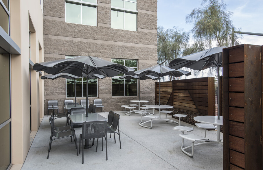 More Photos Of 19820 N 7th Ave, Phoenix Office For Lease