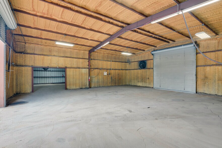 More Photos Of 4331 Cement Valley Rd, Midlothian Warehouse For Sale